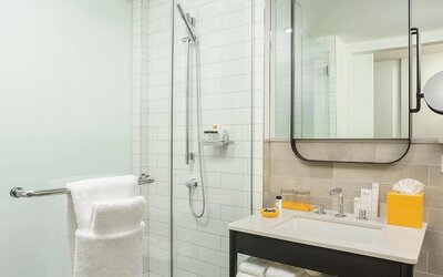 Hotel Indigo Lower East Side New York by IHG