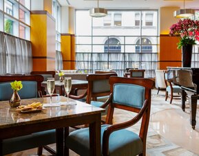 Hotel Giraffe by Library Hotel Collection