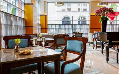 Hotel Giraffe by Library Hotel Collection