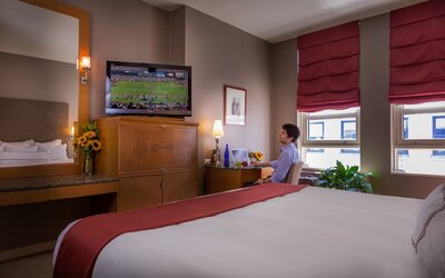 Hotel Giraffe by Library Hotel Collection