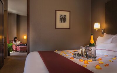 Hotel Giraffe by Library Hotel Collection