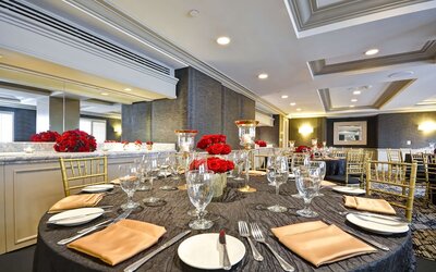 Hilton Checkers Los Angeles