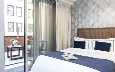 Artezen Hotel