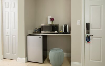 Nuvo Suites Hotel