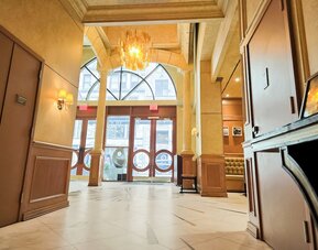 Executive Hotel Le Soleil New York