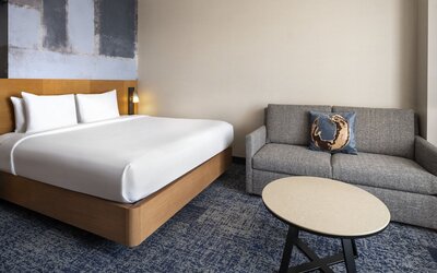 Courtyard Los Angeles L.A. LIVE