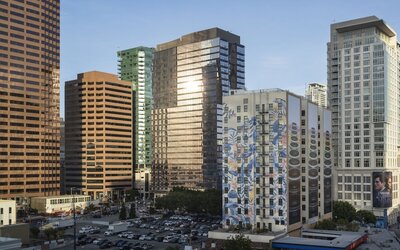 Courtyard Los Angeles L.A. LIVE