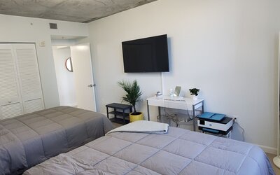 Midblock Miami