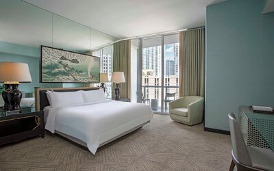 W Miami