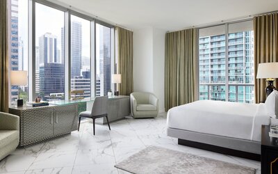 W Miami
