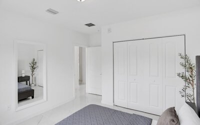 Renzzi Wynwood Apartments