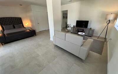 Renzzi Wynwood Apartments