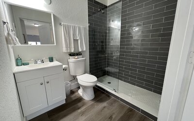 Renzzi Wynwood Apartments