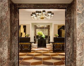 The Towers at Lotte New York Palace