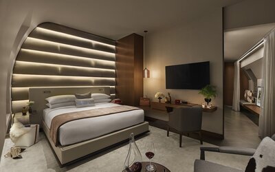 The Knickerbocker Hotel