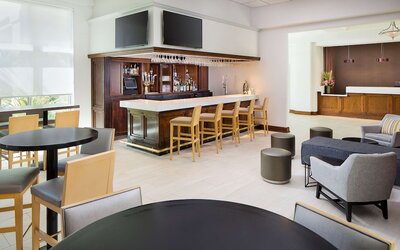 DoubleTree by Hilton Los Angeles - Commerce