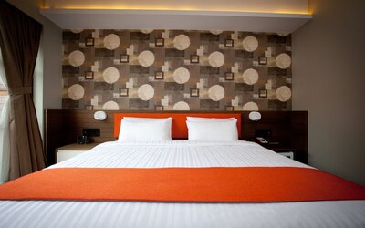 NobleDEN Hotel