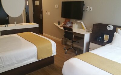 NobleDEN Hotel