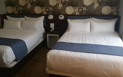 NobleDEN Hotel
