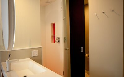 NobleDEN Hotel