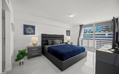 The Club At Brickell Bay Voila Rentals