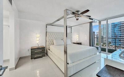 The Club At Brickell Bay Voila Rentals