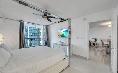 The Club At Brickell Bay Voila Rentals