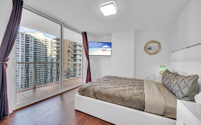 The Club At Brickell Bay Voila Rentals