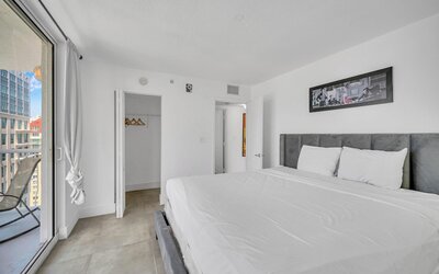 The Club At Brickell Bay Voila Rentals