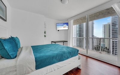 The Club At Brickell Bay Voila Rentals