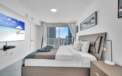 The Club At Brickell Bay Voila Rentals