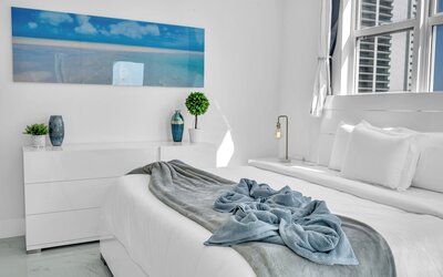 The Club At Brickell Bay Voila Rentals
