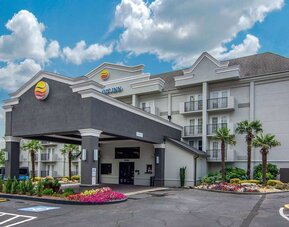 Hotel exterior at Comfort Inn Sandy Springs - Perimeter.