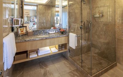 Four Seasons Hotel New York