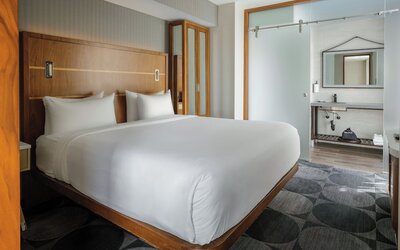 Crowne Plaza HY36 Midtown Manhattan by IHG