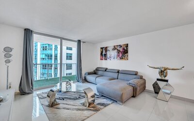 The Club At Brickell Bay Voila Rentals