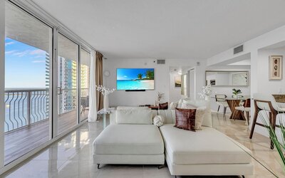 The Club At Brickell Bay Voila Rentals