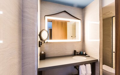 Crowne Plaza HY36 Midtown Manhattan by IHG
