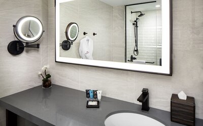 Crowne Plaza HY36 Midtown Manhattan by IHG