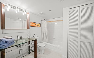 The Club At Brickell Bay Voila Rentals