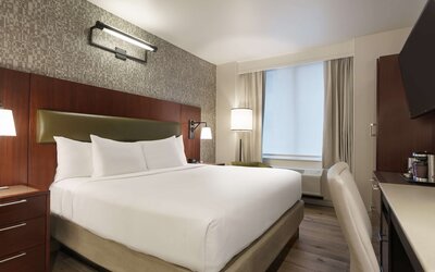 DoubleTree by Hilton New York Downtown
