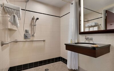 DoubleTree by Hilton New York Downtown