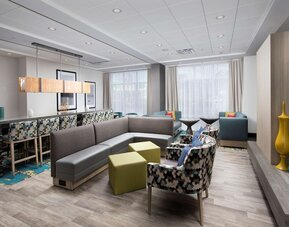 Hampton Inn Miami - Airport East, FL