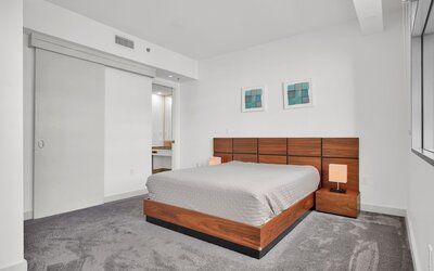 RS Suites - The AKA Residence