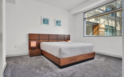 RS Suites - The AKA Residence