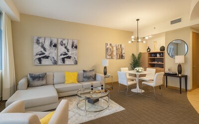 RS Suites - The AKA Residence