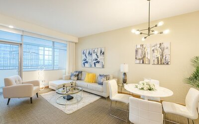 RS Suites - The AKA Residence