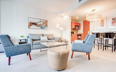 RS Suites - The AKA Residence