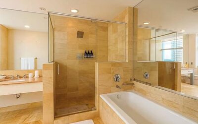 RS Suites - The AKA Residence