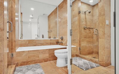 RS Suites - The AKA Residence